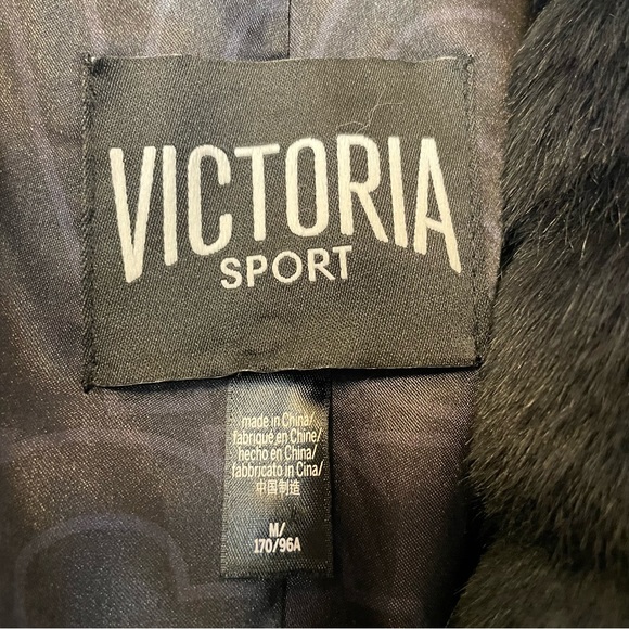 Victoria’s Secret Fur Coat Limited Edition - Picture 5 of 9